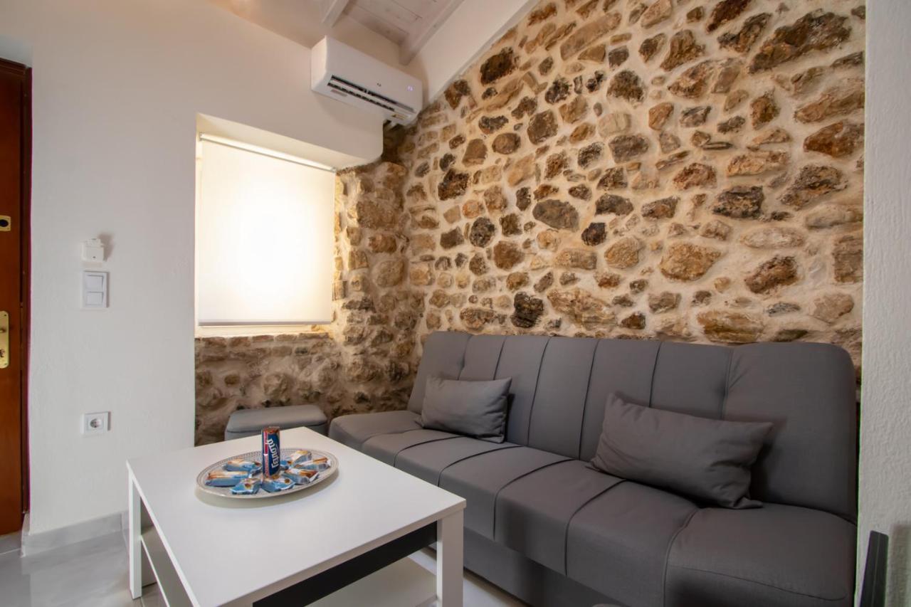 Stone House Apartment Mantouki Exterior photo
