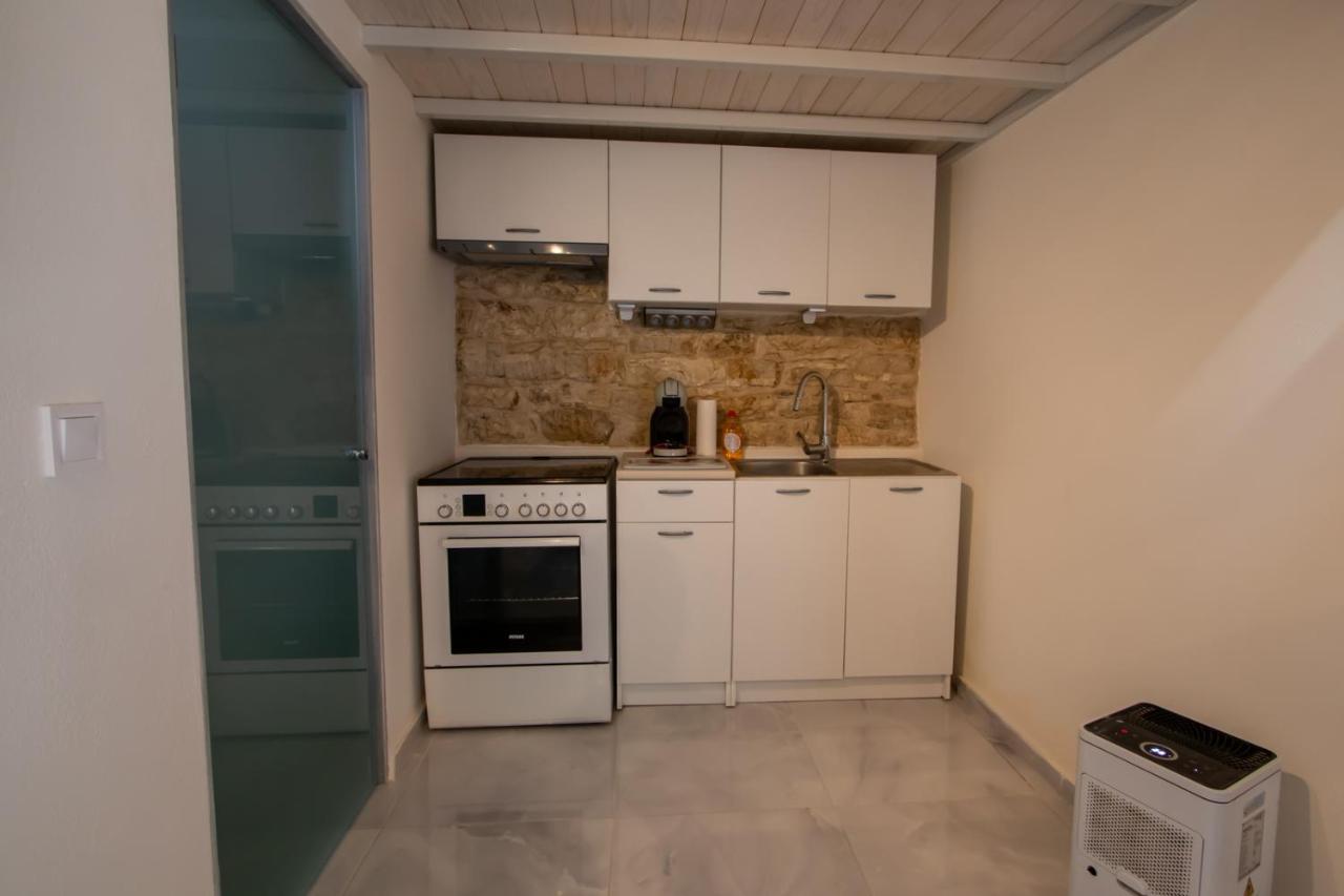 Stone House Apartment Mantouki Exterior photo